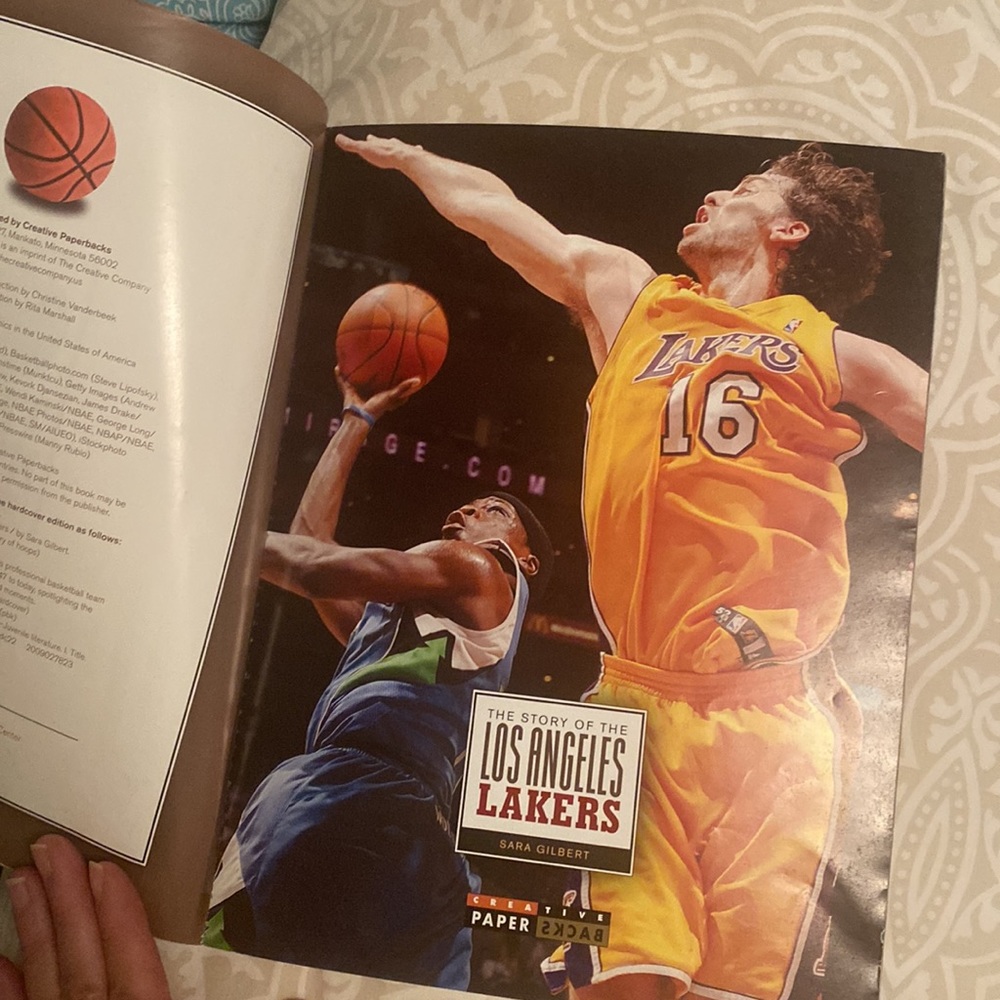Basketball paperback - Picture 4 of 5